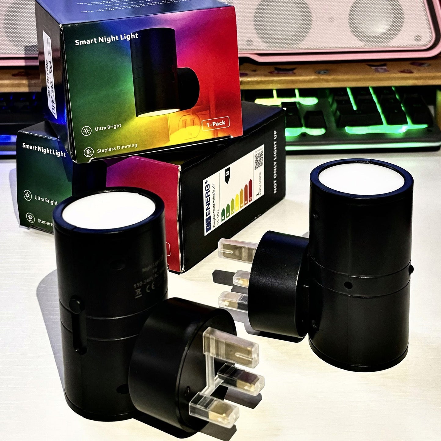 Intelligent Motion Sensor LED Night Light with Dual Lighting Modes